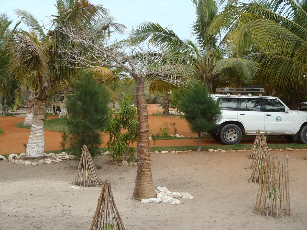 Chez Laurette Hotel Morombe Exterior photo